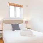 Blarney 1br Sleeps 4 דירה
